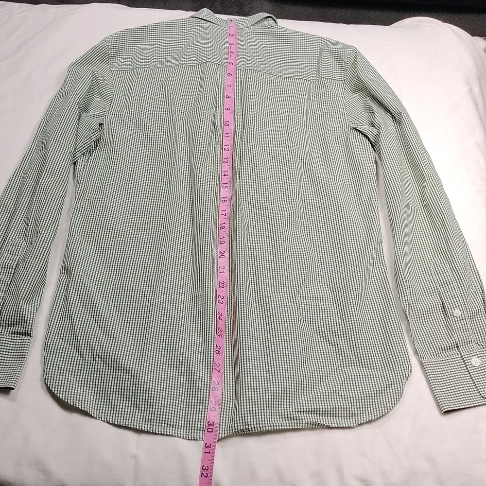 Calvin Klein men's long sleeved button down shirt size small